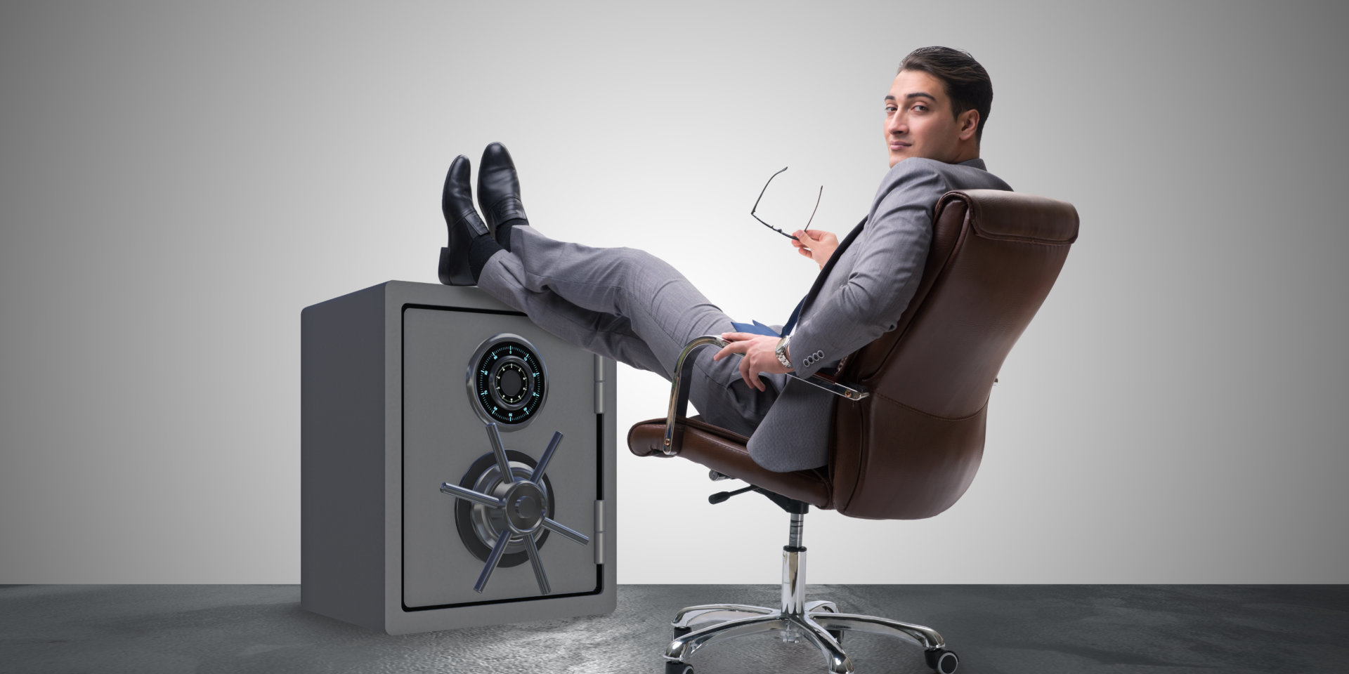 ESCROQUERIES AU “FAUX PRÉSIDENT”… LA PJ DE LILLE EXPLIQUE COMMENT S’EN PRÉMUNIR