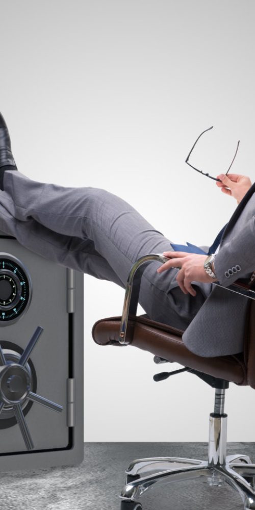 ESCROQUERIES AU “FAUX PRÉSIDENT”… LA PJ DE LILLE EXPLIQUE COMMENT S&rsquo;EN PRÉMUNIR